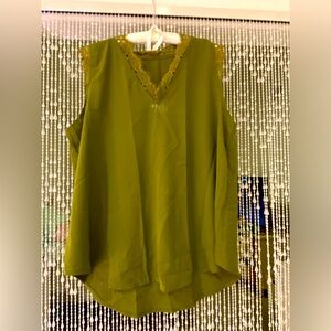 LACE OLIVE GREEN BLOUSE NWOT